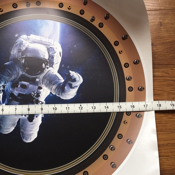 Astronaut in space on moon wall decor decals 3x - Picture 12 of 13